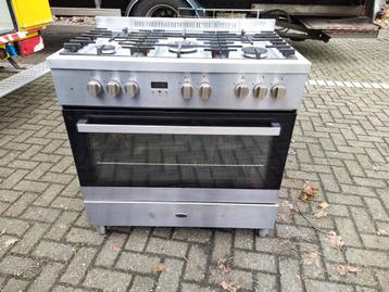 Vrijstaand Fornuis met Oven beschikbaar voor biedingen