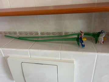 2 glazen bloemen beschikbaar voor biedingen