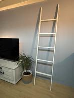 Decoratief laddertje, Doe-het-zelf en Verbouw, Ladders en Trappen, Ophalen, Zo goed als nieuw, 2 tot 4 meter