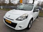 Renault Clio Estate 1.2 TCE Authentique Panoramadak Trekhaak, Auto's, Renault, Voorwielaandrijving, Euro 5, 535 kg, Gebruikt