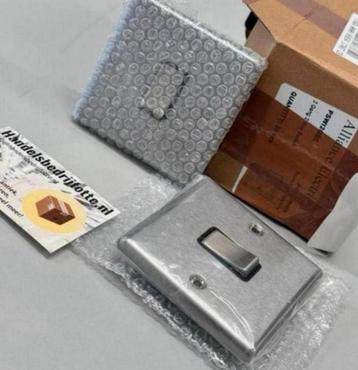 2X Geborsteld satijn chrome chroom licht schakelaar knop set beschikbaar voor biedingen