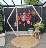 Backdrop/bloemstukken en trouwaccessoires te huur, Ophalen, Zo goed als nieuw, Accessoires