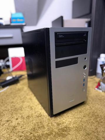 Computer / i3 / 4GB RAM/ 140GB SSD / Windows 11 beschikbaar voor biedingen