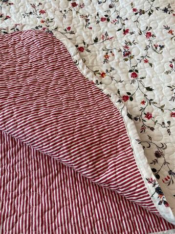Brocante Franse plaid/quilt/sprei - rood gebloemd/gestreept beschikbaar voor biedingen