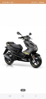 Gezocht nieuwe yamaha aerox met 0km, Fietsen en Brommers, Scooters | Yamaha, Ophalen, Zo goed als nieuw, Aerox