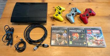 PS3 Super Slim 12GB + 3 Controllers + 3 Games beschikbaar voor biedingen