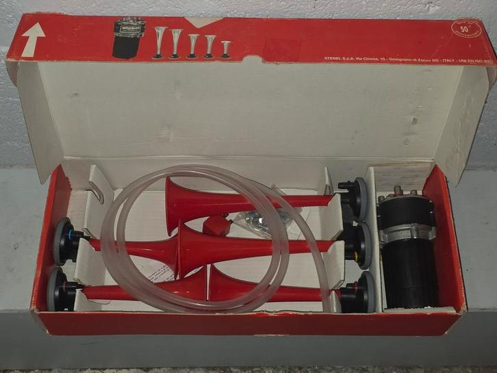 Stebel luchthoorn 12V O sole mio / It's now or never melodie, Auto diversen, Tuning en Styling, Ophalen of Verzenden