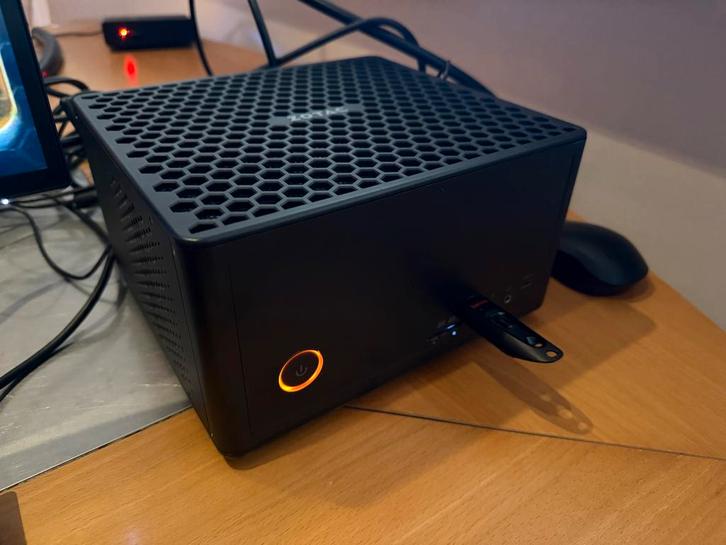 Zotac MAGNUS EK51070 - i5-7300HQ, GTX 1070, 16GB RAM, Computers en Software, Desktop Pc's, Gebruikt, 2 tot 3 Ghz, SSD, 16 GB, Met videokaart