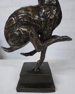 HAAS / bronzen tuinbeeld, Dierenbeeld, Nieuw, Info@huisentuindecoratiemarie.nl, Huis en tuin decoratie marie