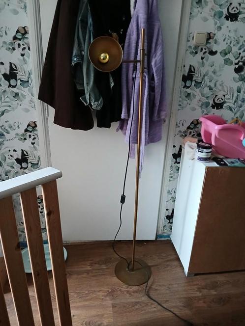 Karwei Vloerlamp - Zo Goed Als Nieuw!, Huis en Inrichting, Lampen | Vloerlampen, Zo goed als nieuw, 150 tot 200 cm, Metaal, Ophalen