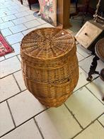 Vintage Rotan Mand met Deksel, Ophalen, Overige materialen, Minder dan 50 cm, Gebruikt