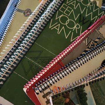 Grote verzameling sigarenbandjes. beschikbaar voor biedingen