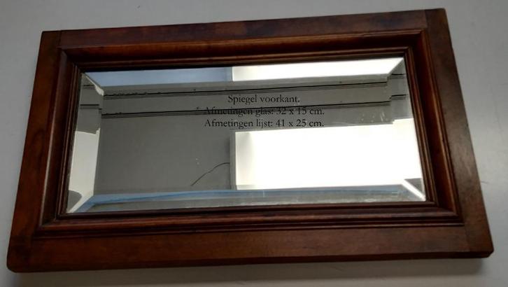 Te Koop: Een vintage spiegel in een houten lijst.  , Huis en Inrichting, Woonaccessoires | Spiegels, Gebruikt, Minder dan 50 cm