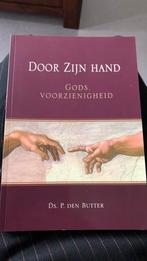 P. den Butter - Door Zijn hand, Boeken, Ophalen of Verzenden, Zo goed als nieuw, P. den Butter