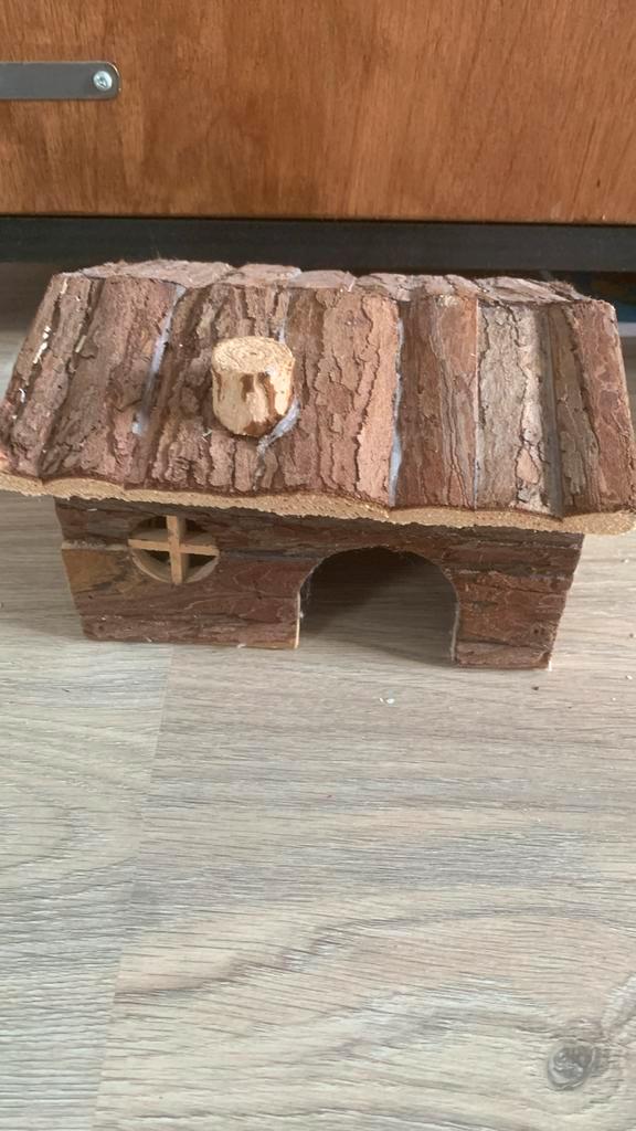 Houten knaagdier huisje, Dieren en Toebehoren, Knaagdieren en Konijnen | Toebehoren, Zo goed als nieuw, Ophalen