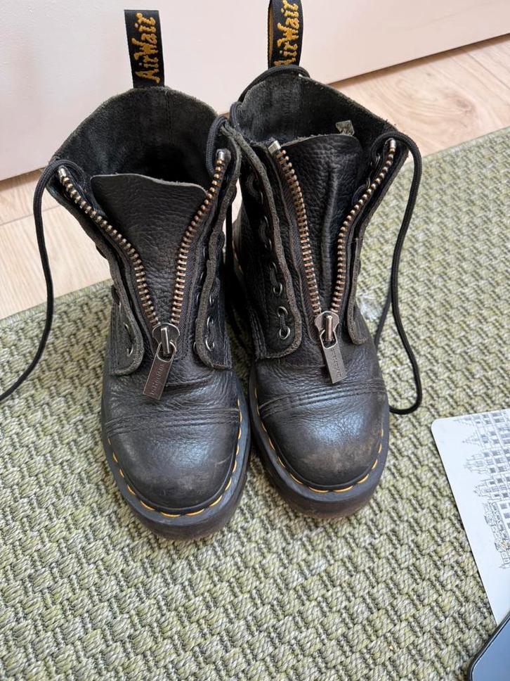 Sinclair Dr Martens, Kleding | Dames, Schoenen, Zo goed als nieuw, Hoge laarzen, Zwart, Ophalen of Verzenden