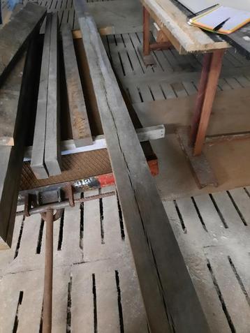eiken houten balk beschikbaar voor biedingen