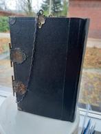 MOOIE LEDEREN BIJBEL ,, GETROUWE LEERLING ,, DE BIJBEL IS NO, Antiek en Kunst, Antiek | Boeken en Bijbels, Ophalen of Verzenden