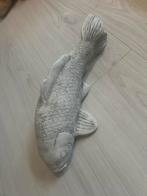 Beeld Koi Karper - Tuindecoratie lengte 35 cm hoogte 13 cm, Ophalen, Zo goed als nieuw, Beton, Dierenbeeld