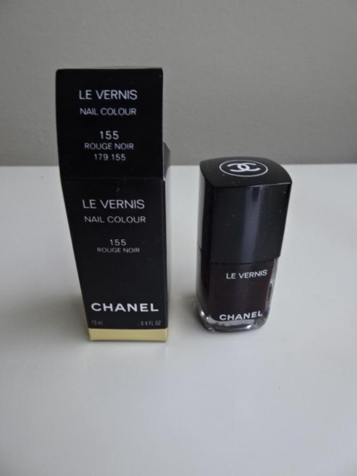 Chanel nagellak Le vernis nr 155 Rouge Noir, Sieraden, Tassen en Uiterlijk, Uiterlijk | Cosmetica en Make-up, Nieuw, Make-up, Handen en Nagels