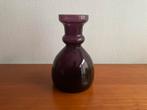 Floris Meydam: paars Etruska vaasje 15 cm Leerdam 1974, Antiek en Kunst, Antiek | Glas en Kristal, Ophalen of Verzenden