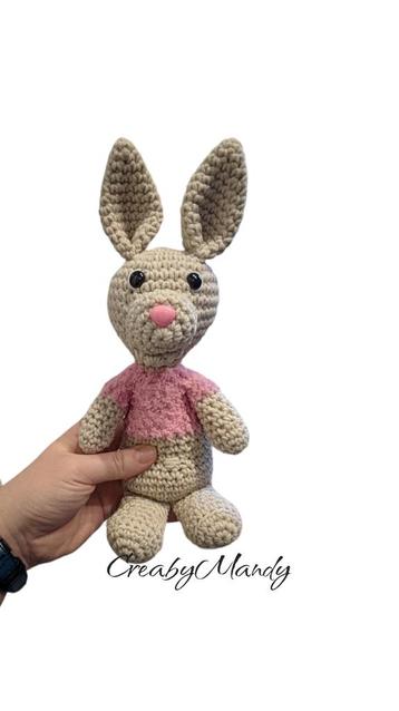 Handgehaakte knuffel konijn beschikbaar voor biedingen