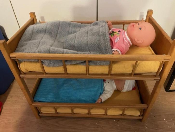 poppen stapelbed, Kinderen en Baby's, Speelgoed | Overig, Zo goed als nieuw, Jongen of Meisje, Ophalen