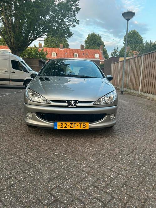 Peugeot 206 1.4 5D 2008 Grijs, Auto's, Peugeot, Particulier, Benzine, D, Hatchback, Handgeschakeld, Origineel Nederlands, Zilver of Grijs