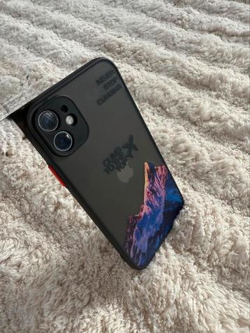 Iphoen 11 case beschikbaar voor biedingen