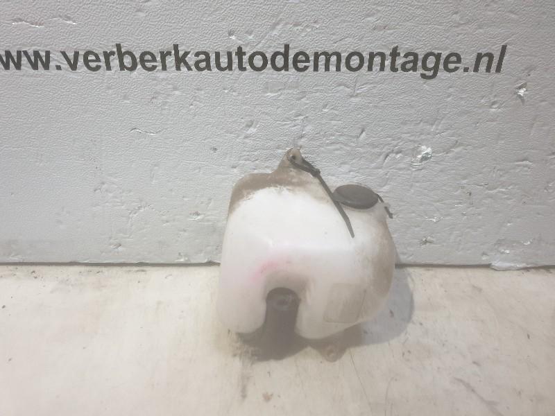 Ruitensproeierreservoir Ford Sierra I 1985 83bg17618aa7ba, Auto-onderdelen, Gebruikt, Henry-Ford-Straße  1, Köln 50735, , Duitsland