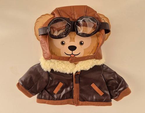 NEW Duffy the Disney Bear - Aviator Pilot - Kostuum (43 cm), Verzamelen, Disney, Nieuw, Mickey Mouse, Ophalen of Verzenden