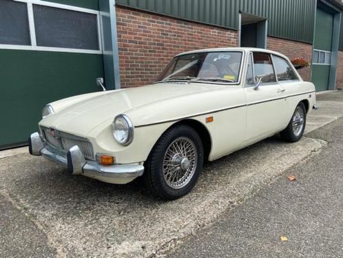 MGB GT Coupe 1969 Snowberry White ZEER SOLIDE EN ROESTVRIJ, Auto's, Oldtimers, Particulier, MG, Benzine, Coupé, Handgeschakeld