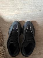 yeezy 700 maat 40 2/3, Kleding | Heren, Schoenen, Ophalen of Verzenden