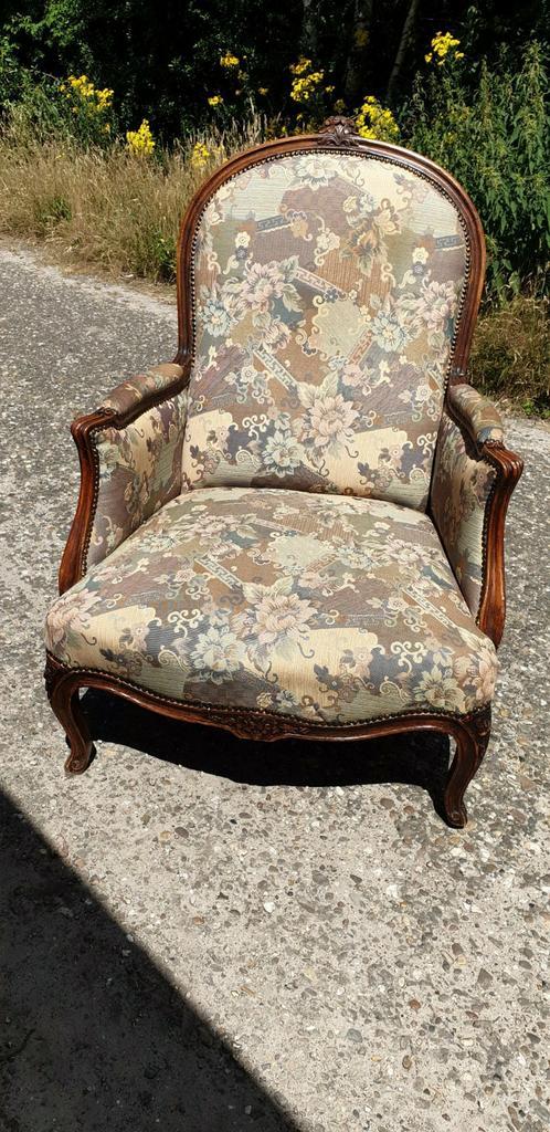Louie seize fauteuil, Antiek en Kunst, Antiek | Meubels | Stoelen en Banken, Ophalen