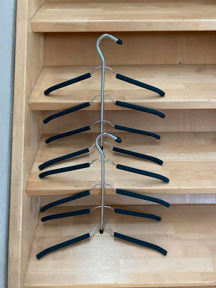 Ruimtebesparende kledinghanger twee stuks, Kleding | Dames, Kledinghangers, Zo goed als nieuw, Metaal, Kinderen en Volwassenen