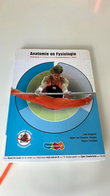 Anatomie en fysiologie - 5e druk inclusief Online beschikbaar voor biedingen