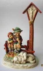 Hummel: 28 /ll -Wayside Devotion- TMK-8 -LARGE-19½ cm., Verzenden