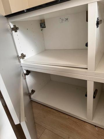 Gratis IKEA Besta - afbeelding 2