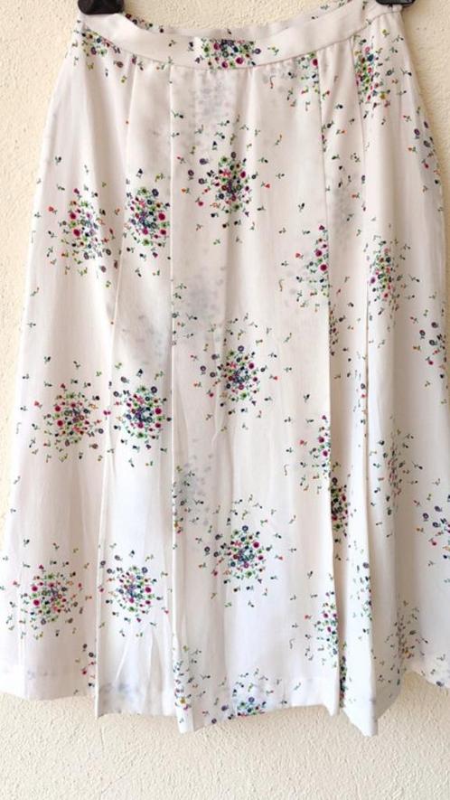 Zijde rok wit roze groen zijde XXS/XS, Kleding | Dames, Rokken, Zo goed als nieuw, Maat 34 (XS) of kleiner, Wit, Onder de knie