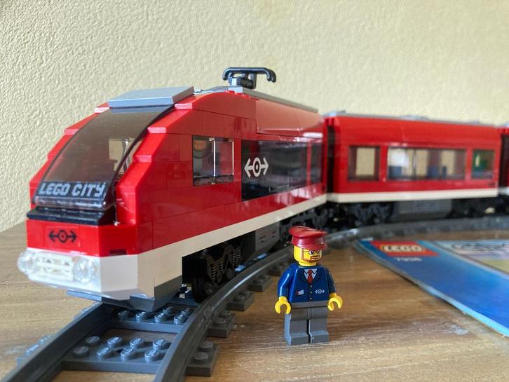 Lego City Trein Train 7938 compleet MET licht. Geen doos, Kinderen en Baby's, Speelgoed | Duplo en Lego, Gebruikt, Lego, Complete set
