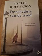 Carlos Ruiz Zafón - De schaduw van de wind, Boeken, Literatuur, Gelezen, Ophalen of Verzenden, Nederland, Carlos Ruiz Zafón