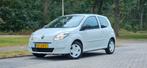 Renault Twingo 1.2 2009 nieuwe distributieriem APK okt.2026, Auto's, Voorwielaandrijving, 4 cilinders, Elektrische ramen, Wit