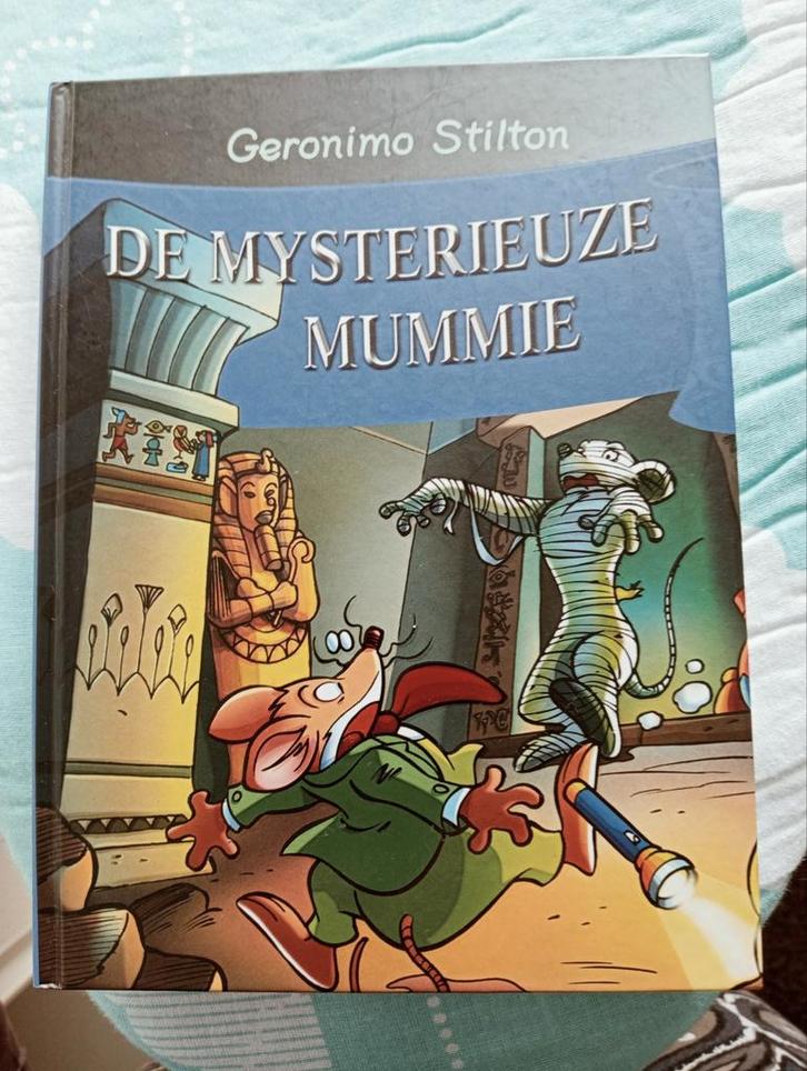 Geronimo Stilton - De mysterieuze mummie hardcover als nieuw, Boeken, Kinderboeken | Jeugd | onder 10 jaar, Zo goed als nieuw