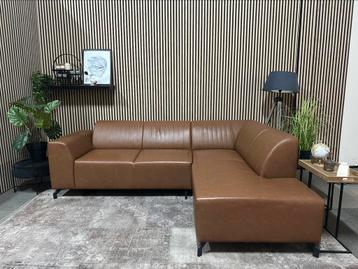 “GRATIS LEVERING” Mooie cognac hoekbank! 240x185 beschikbaar voor biedingen