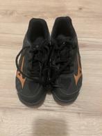 Korfbalschoenen maat 34, Ophalen, Zo goed als nieuw, Schoenen