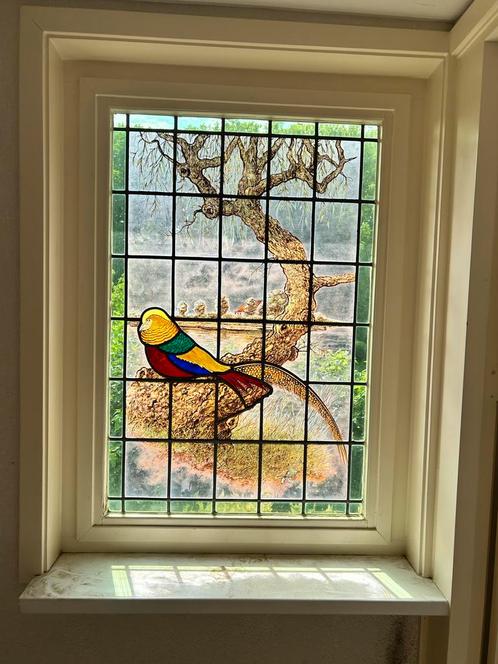 Glas in Lood Raam met Vogel en Landschap Motief Antiek Stijl, Doe-het-zelf en Verbouw, Glas en Ramen, Gebruikt, Glas in lood, Ophalen