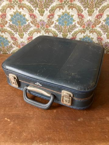 Vintage KLM Koffer - Blauw beschikbaar voor biedingen