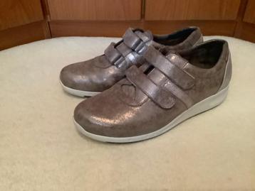 Prachtige leer schoenen van Durea, 7 1/2(41,5) beschikbaar voor biedingen