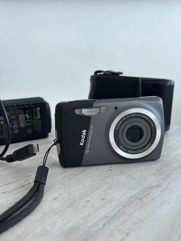 Kodak Digitale Camera 12MP Retro Compactcamera beschikbaar voor biedingen