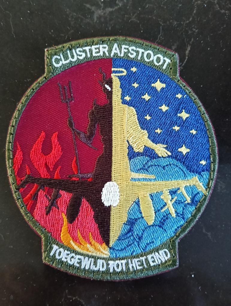 Cluster Afstoot badge, Verzamelen, Militaria | Algemeen, Landmacht, Embleem of Badge, Nederland, Verzenden
